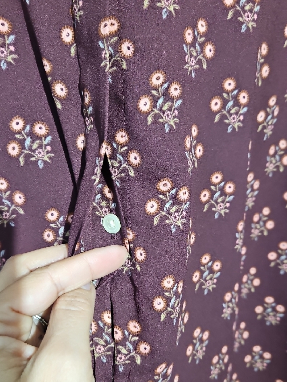 LOFT Maroon Floral Button-Down Blouse - like new - Picture 4 of 8